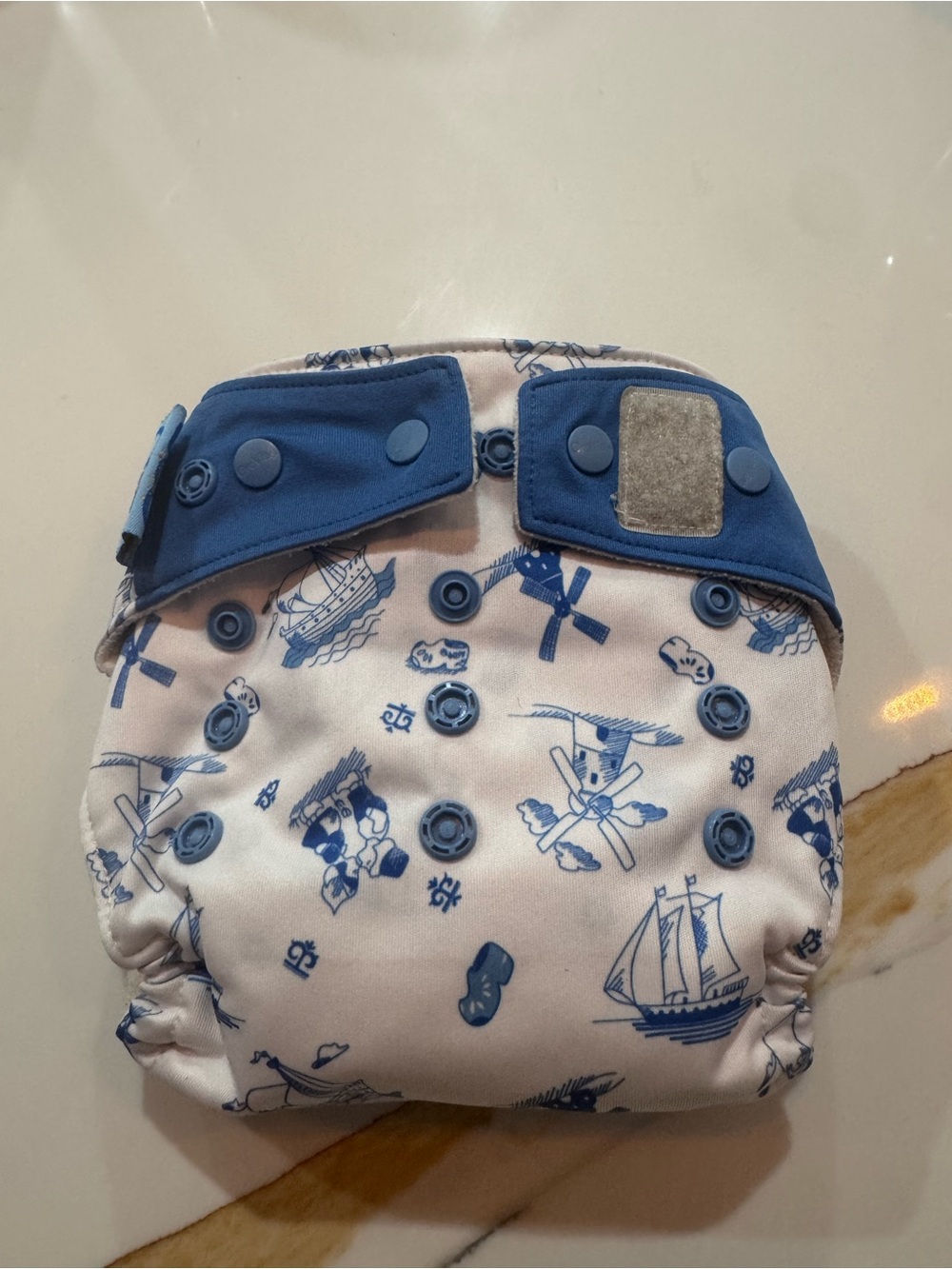 GROVIA HOLLAND DISCONTINUED PRINT O.N.E. DIAPER used condition